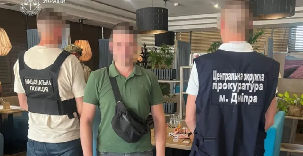 У Дніпрі затримали організатора схеми переправлення військовозобов’язаних за кордон У Дніпрі затримали організатора схеми переправлення військовозобов’язаних за кордон