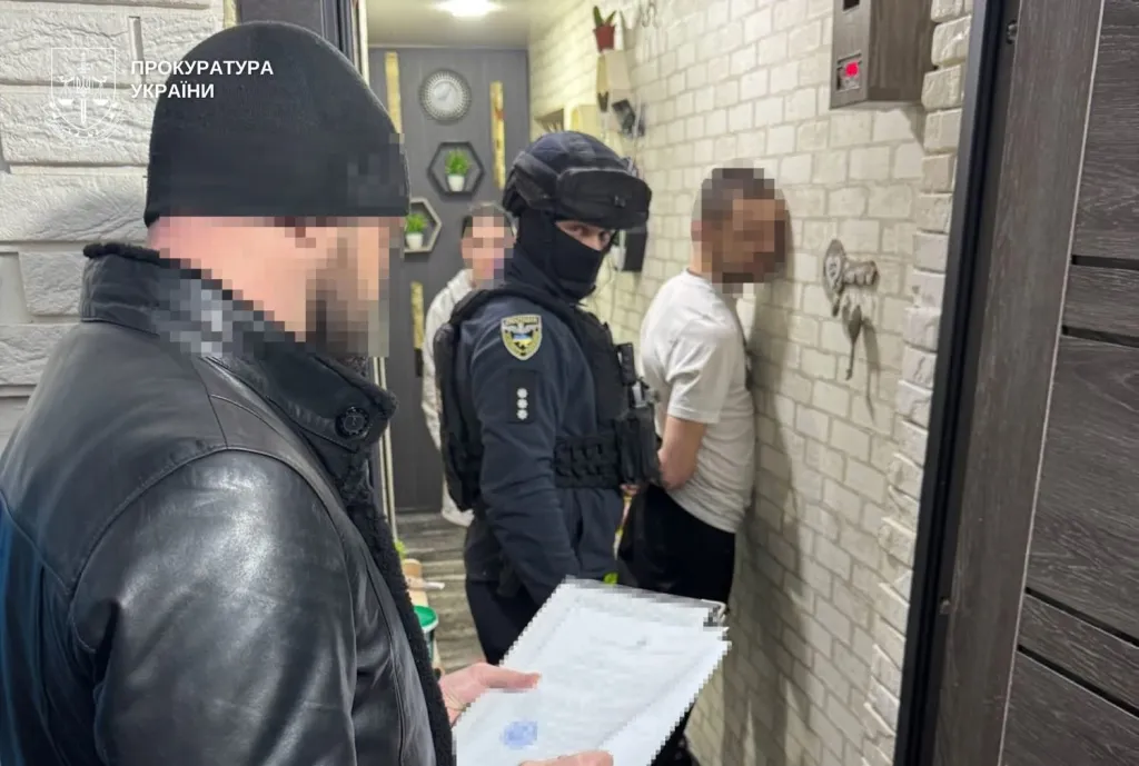 На Дніпропетровщині судитимуть 11 учасників наркоугруповання «Біле братство»