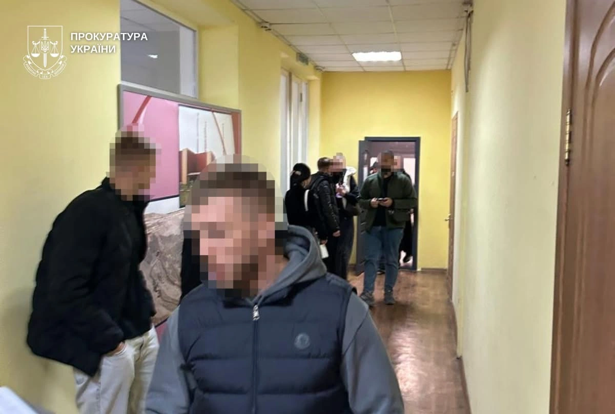 У Кривому Розі припинили роботу чотирьох шахрайських кол-центрів