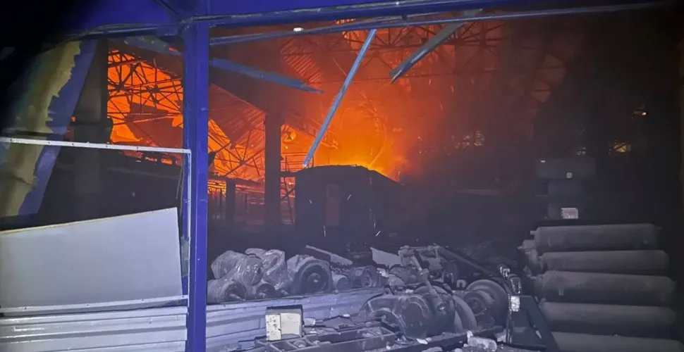 У Дніпрі нічна атака дронами пошкодила об’єкти залізничної інфраструктури У Дніпрі нічна атака дронами пошкодила об’єкти залізничної інфраструктури