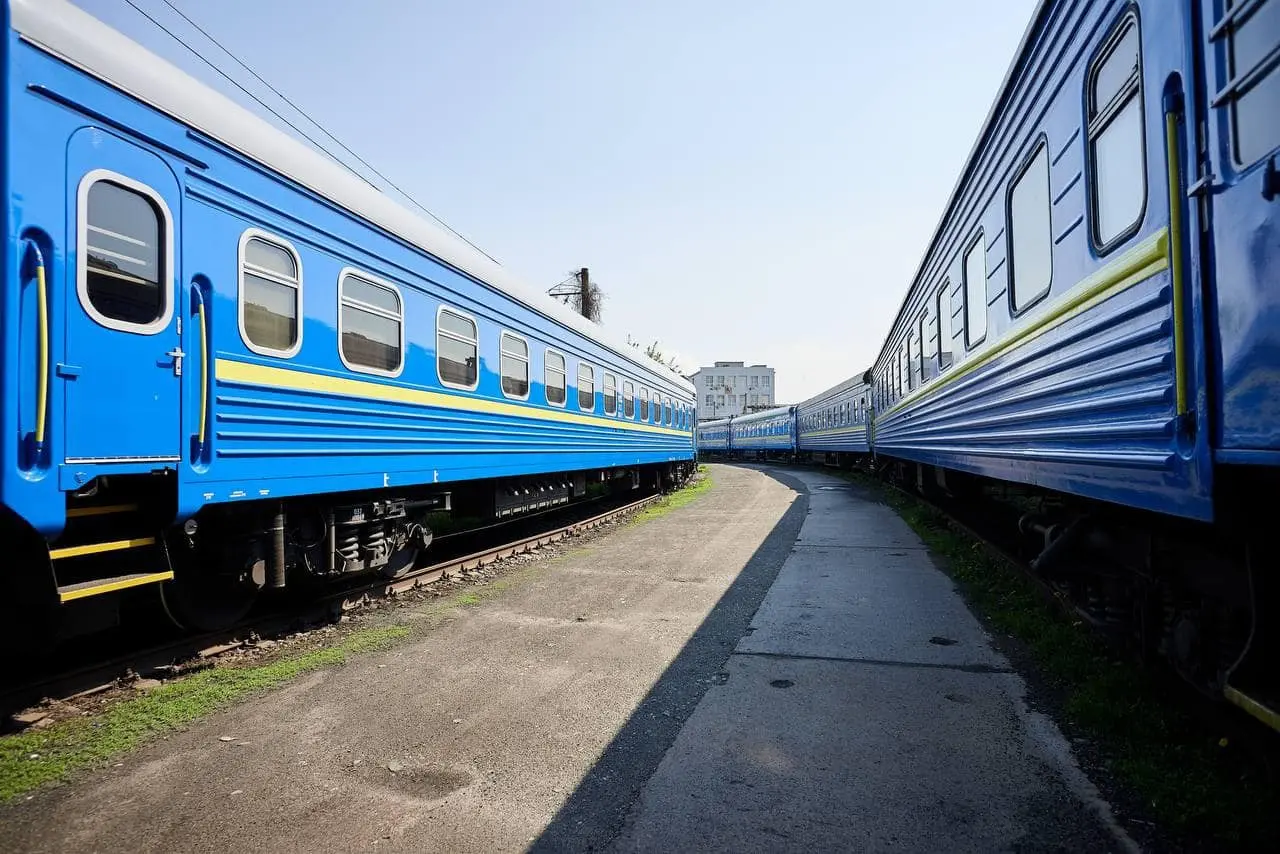 До Дніпропетровщини тимчасово змінено маршрути низки поїздів через пошкодження залізниці на Запоріжжі До Дніпропетровщини тимчасово змінено маршрути низки поїздів через пошкодження залізниці на Запоріжжі