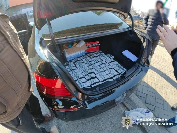 З Німеччини екстрадували криворіжця за організацію втеч за кордон